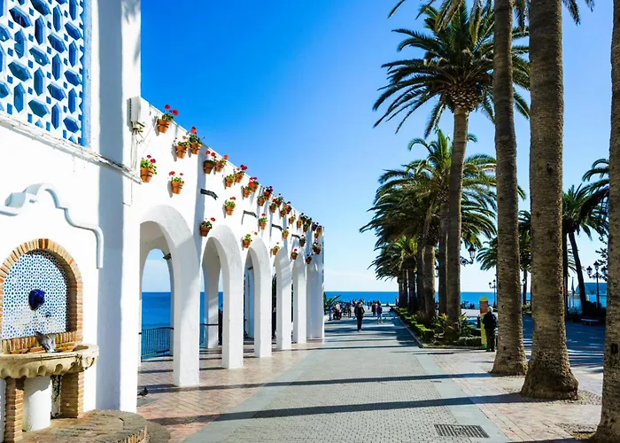 Hostal Montys Nerja